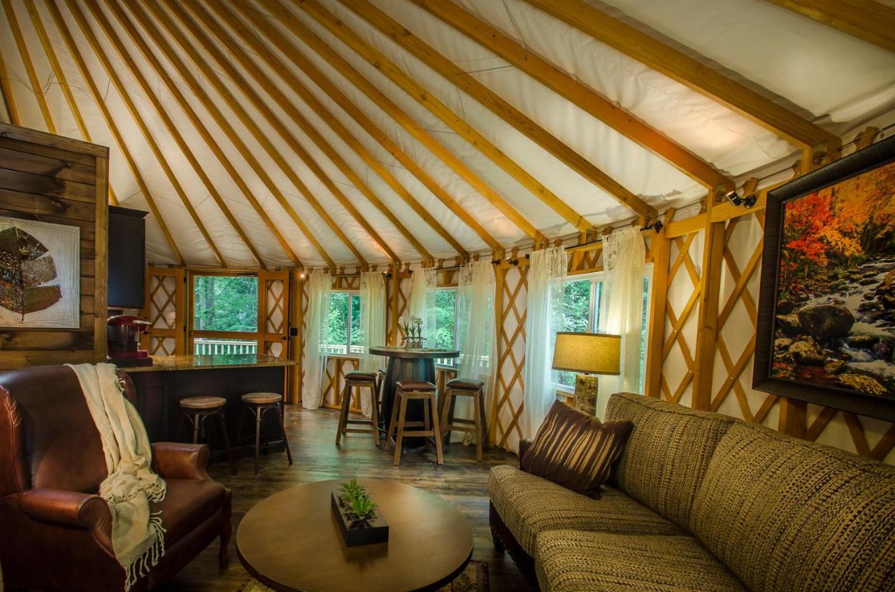 Spring Ridge Luxury Yurt - Creekside Glamping With Private Hot Tub Villa Topton Exteriör bild